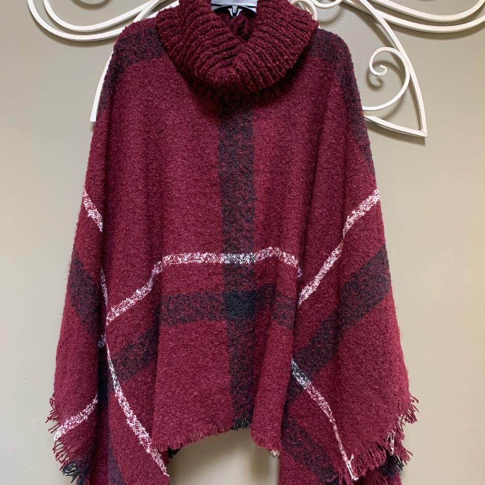 GORGEOUS PONCHO